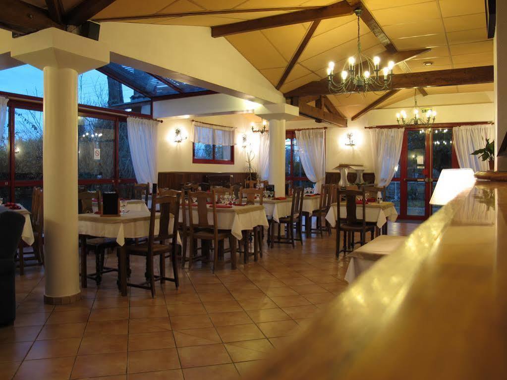 Hostellerie Du Parc Labarthe-Inard Εξωτερικό φωτογραφία